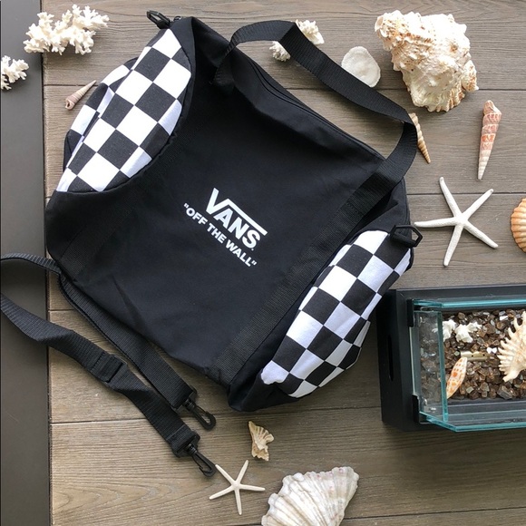 🌴🌼VANS- DUFFLE BAG🌼🌴 - Picture 2 of 9